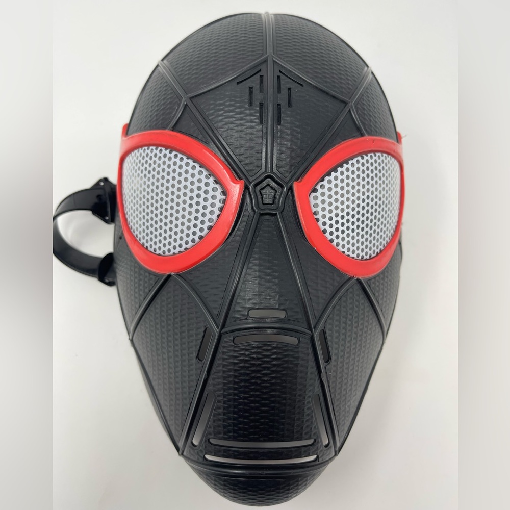 SPIDER-MAN: Electronic Talking Mask, Miles Morales, Into The Spider-Verse